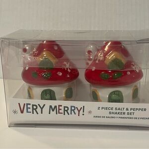 Ceramic Christmas Mushroom Salt & Pepper Shaker New